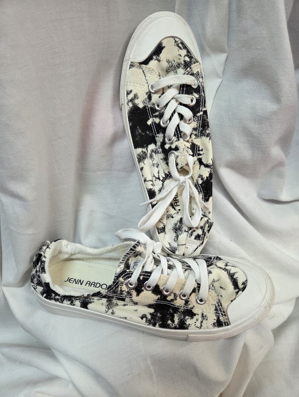 Jenn Ardor Black & White Tie-Dye Low-Top Sneakers